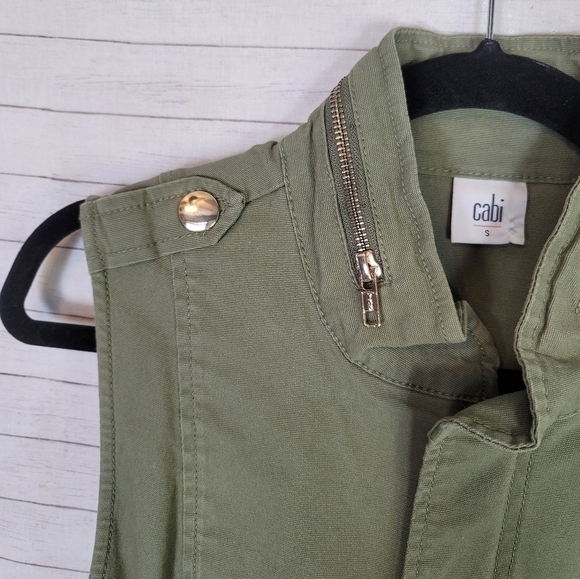 CAbi Explorer Army Utility Style Vest in Khaki Green, sz Small - Picture 2 of 15
